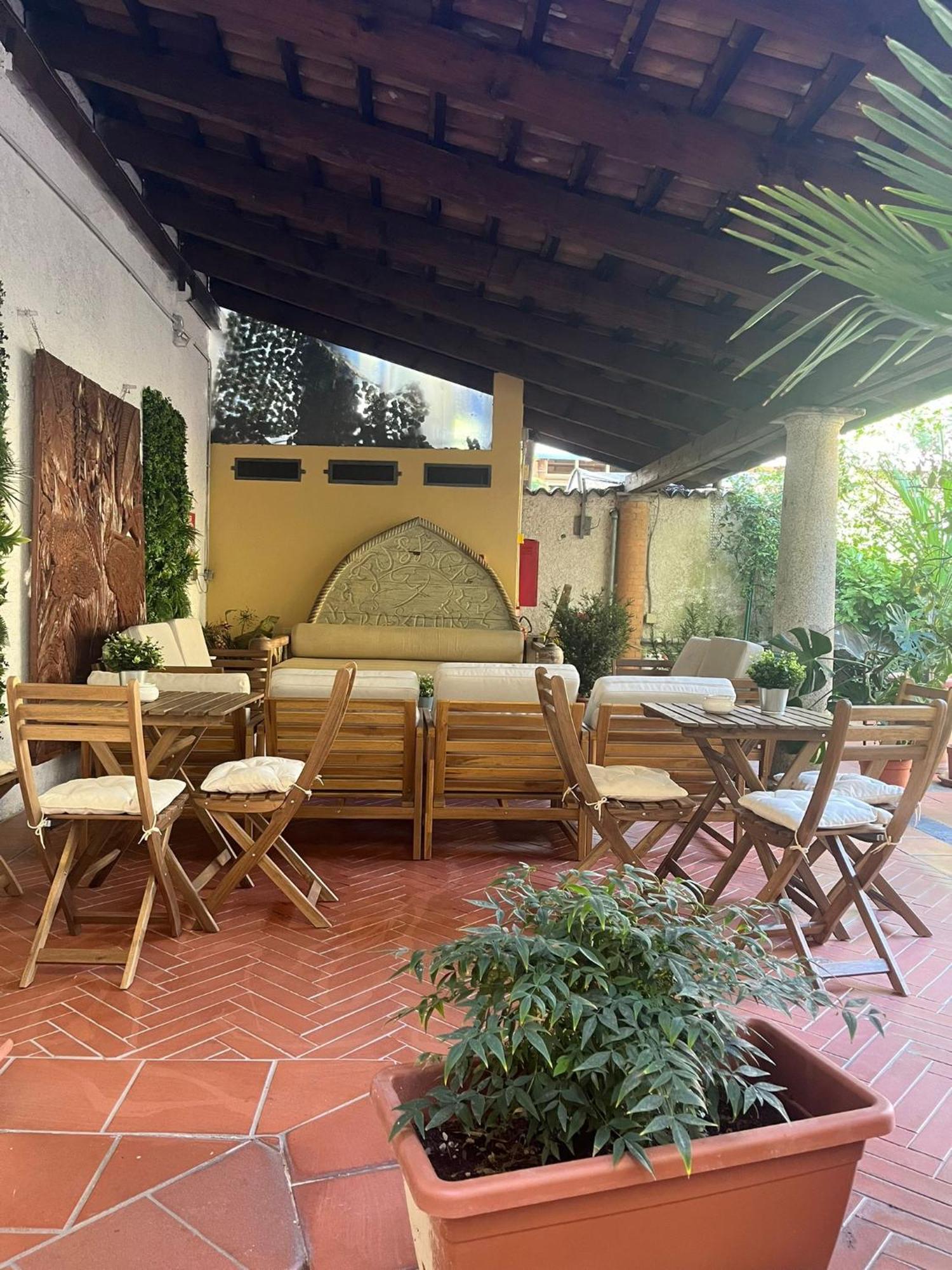 Monolocale Elvira Abbadesse Guest House Milán Exteriér fotografie